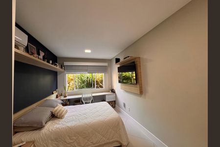 Casa de condomínio à venda com 340m², 4 quartos e 3 vagasSuíte 2