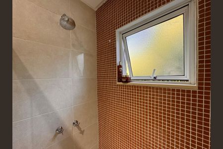 Casa de condomínio à venda com 340m², 4 quartos e 3 vagasSuíte 1 - Banheiro