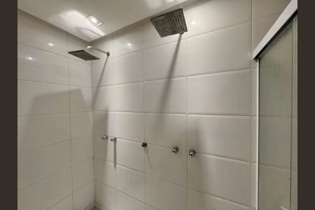 Casa de condomínio à venda com 340m², 4 quartos e 3 vagasSuíte 3 (Master) - Banheiro
