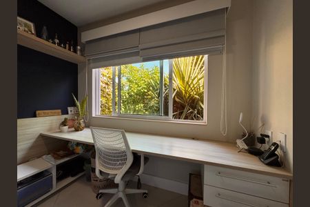 Casa de condomínio à venda com 340m², 4 quartos e 3 vagasSuíte 2