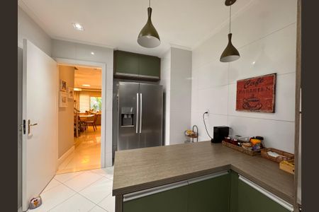 Casa de condomínio à venda com 340m², 4 quartos e 3 vagasCozinha