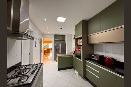Casa de condomínio à venda com 340m², 4 quartos e 3 vagasCozinha