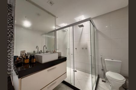 Casa de condomínio à venda com 340m², 4 quartos e 3 vagasSuíte 3 (Master) - Banheiro