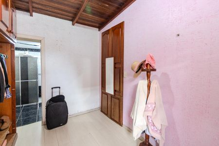 Casa para alugar com 400m², 3 quartos e 3 vagas Casa para alugar com 400m², 3 quartos e 3 vagasCloset do Quarto 3