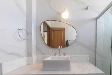 Apartamento à venda com 97m², 2 quartos e 1 vagaBanheiro Corredor