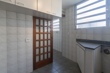 Apartamento à venda com 97m², 2 quartos e 1 vagaCozinha e Área de Serviço