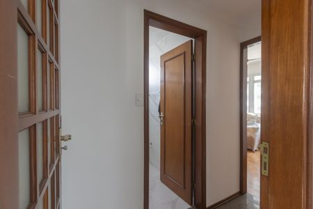 Apartamento à venda com 97m², 2 quartos e 1 vagaBanheiro Corredor