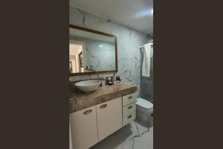 Apartamento à venda com 194m², 5 quartos e 3 vagas