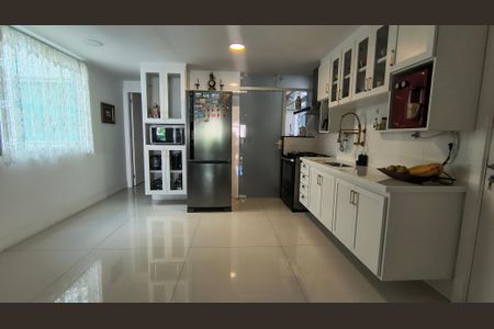Apartamento à venda com 194m², 5 quartos e 3 vagas