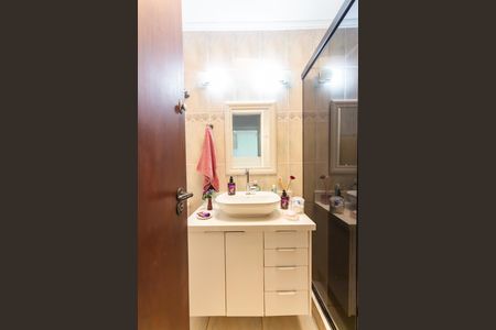 Casa à venda com 446m², 4 quartos e 3 vagas Casa à venda com 446m², 4 quartos e 3 vagasBanheiro 1