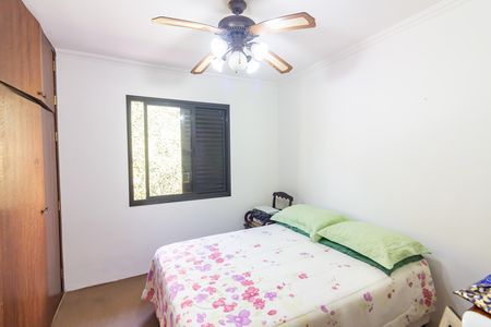 Casa à venda com 446m², 4 quartos e 3 vagas Casa à venda com 446m², 4 quartos e 3 vagasQuarto 2