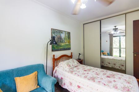 Casa à venda com 446m², 4 quartos e 3 vagas Casa à venda com 446m², 4 quartos e 3 vagasQuarto 1