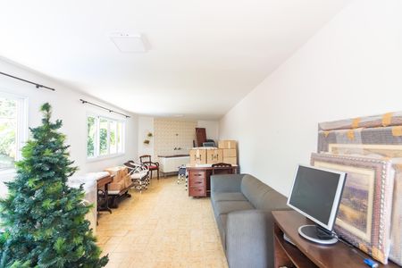 Casa à venda com 446m², 4 quartos e 3 vagas Casa à venda com 446m², 4 quartos e 3 vagasÁrea Gourmet