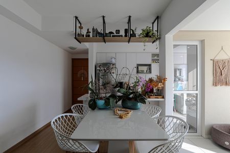 Apartamento para alugar com 70m², 2 quartos e 2 vagasSala