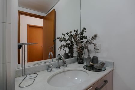 Apartamento para alugar com 70m², 2 quartos e 2 vagasBanheiro