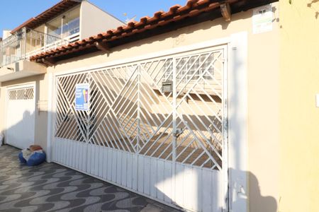 Casa para alugar com 180m², 2 quartos e 1 vagaFachada