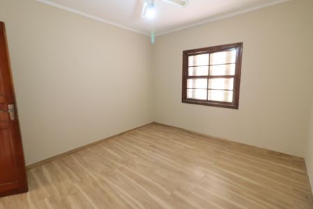 Casa para alugar com 180m², 2 quartos e 1 vagaQuarto 1