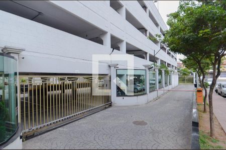 Apartamento para alugar com 45m², 2 quartos e 1 vagaFachada e portaria