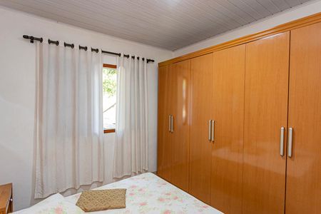 Casa à venda com 161m², 4 quartos e 2 vagasQuarto