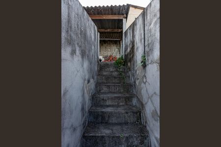 Casa à venda com 161m², 4 quartos e 2 vagasEscada