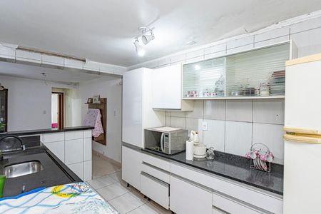 Casa à venda com 161m², 4 quartos e 2 vagasSala e cozinha - casa 2