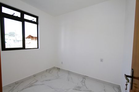 Apartamento à venda com 73m², 3 quartos e 2 vagasQuarto 3