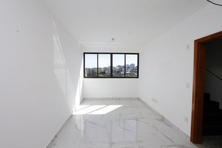 Sala de apartamento à venda com 3 quartos, 73m² em Camargos, Belo Horizonte