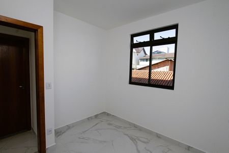 Apartamento à venda com 73m², 3 quartos e 2 vagasQuarto 2