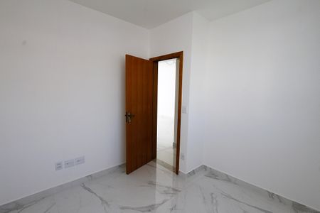 Apartamento à venda com 73m², 3 quartos e 2 vagasQuarto 2