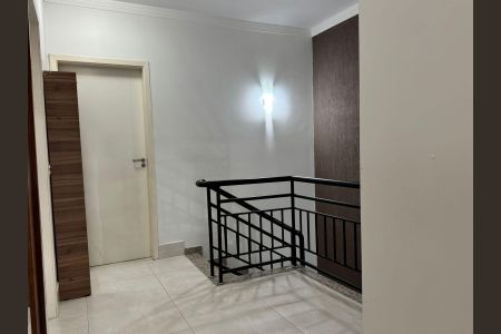 Corredor de casa à venda com 3 quartos, 185m² em Horto Santo Antonio, Jundiaí