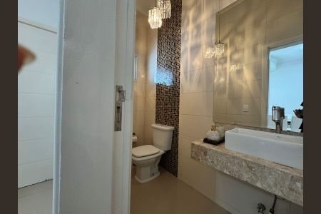 Casa à venda com 185m², 3 quartos e 4 vagasBanheiro