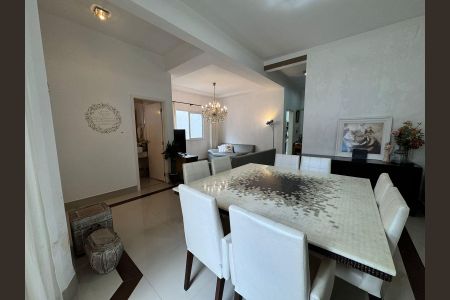 Casa à venda com 185m², 3 quartos e 4 vagasSala