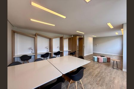 Casa de condomínio para alugar com 42m², 2 quartos e sem vagaCoworking 