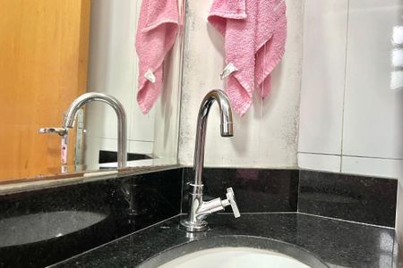 Casa à venda com 150m², 3 quartos e 2 vagasBanheiro da Suíte 1