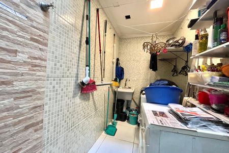 Casa à venda com 150m², 3 quartos e 2 vagasÁrea de Serviço