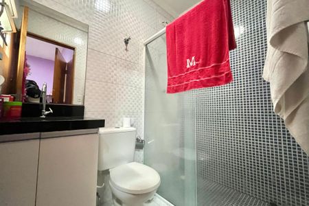 Casa à venda com 150m², 3 quartos e 2 vagasBanheiro da Suíte 2