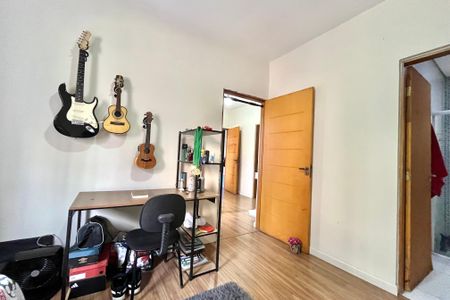 Casa à venda com 150m², 3 quartos e 2 vagasSuite 3