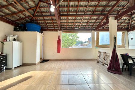 Casa à venda com 150m², 3 quartos e 2 vagasÁrea externa