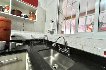 Casa à venda com 150m², 3 quartos e 2 vagasCozinha