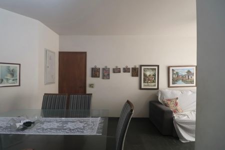Apartamento para alugar com 70m², 2 quartos e 1 vaga Apartamento para alugar com 70m², 2 quartos e 1 vagaSala