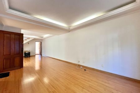 Sala de casa para alugar com 3 quartos, 300m² em Planalto Paulista, São Paulo