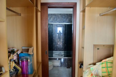 Apartamento para alugar com 138m², 4 quartos e 3 vagasSuíte - Closet