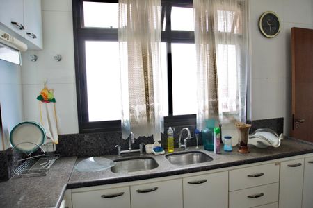 Apartamento para alugar com 138m², 4 quartos e 3 vagasCozinha