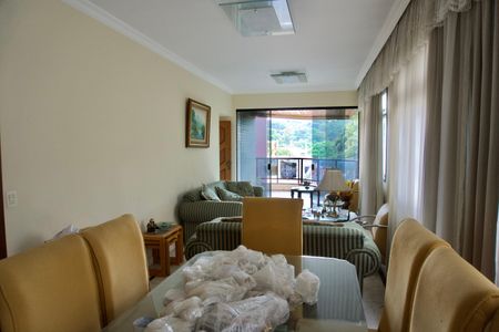 Apartamento para alugar com 138m², 4 quartos e 3 vagasSala