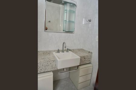 Apartamento para alugar com 138m², 4 quartos e 3 vagasSuíte - Banheiro Torneira