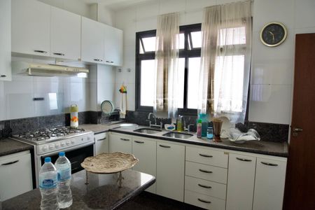 Apartamento para alugar com 138m², 4 quartos e 3 vagasCozinha