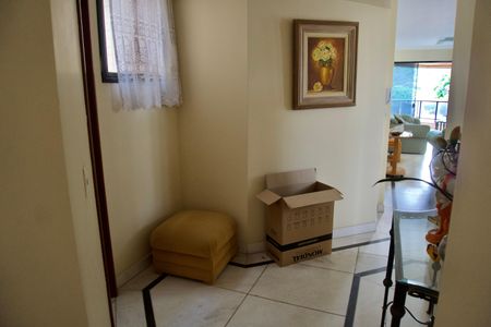 Apartamento para alugar com 138m², 4 quartos e 3 vagasCorredor