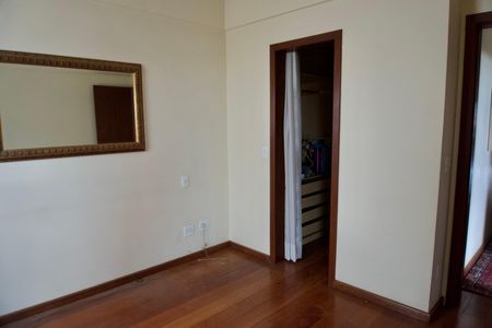 Apartamento para alugar com 138m², 4 quartos e 3 vagasSuíte