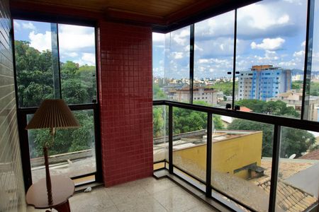 Apartamento para alugar com 138m², 4 quartos e 3 vagasSuíte - Varanda