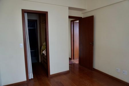 Apartamento para alugar com 138m², 4 quartos e 3 vagasSuíte